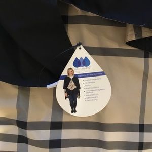 FAUX BURBERRY -RAIN WRAP